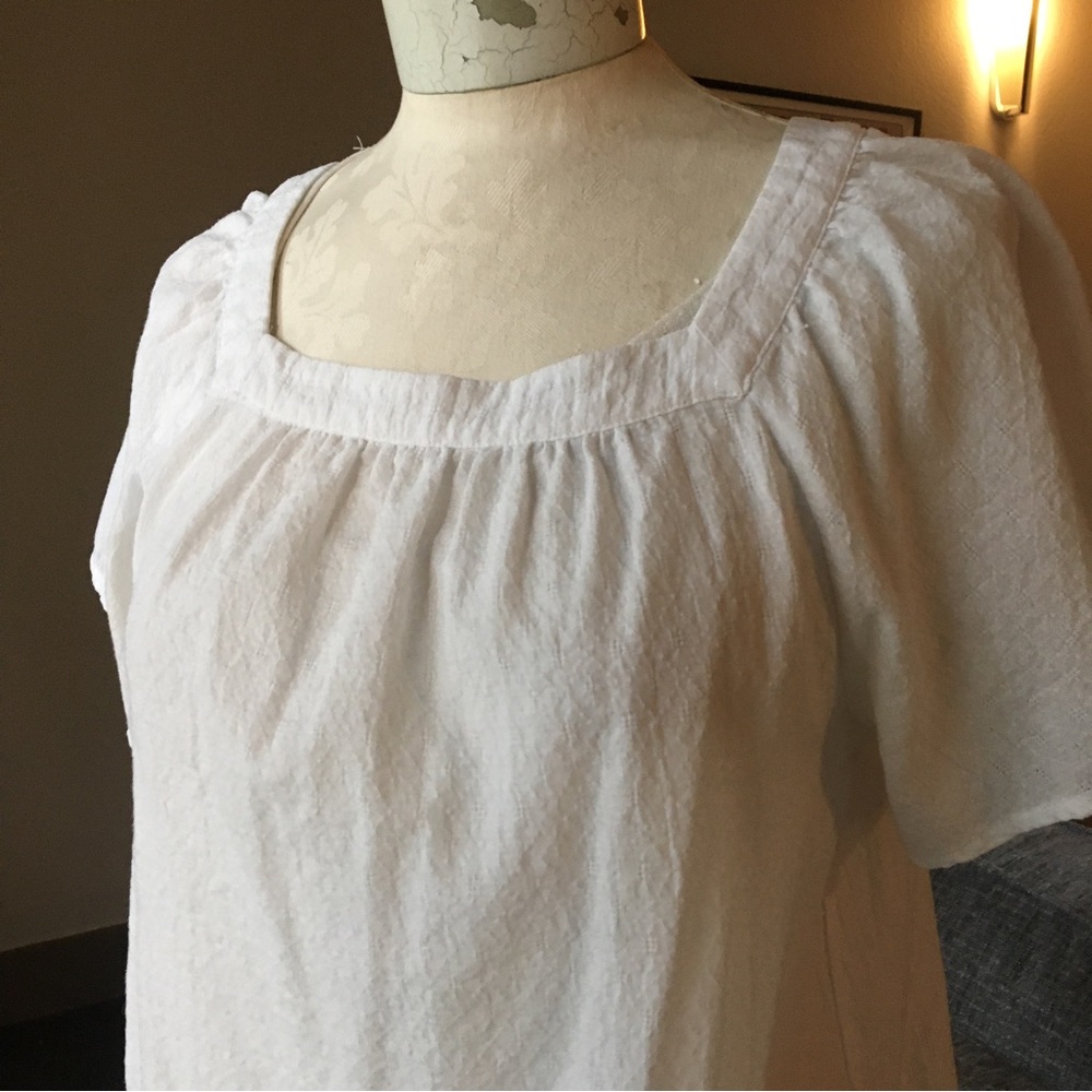 Banana Republic textured peasant top